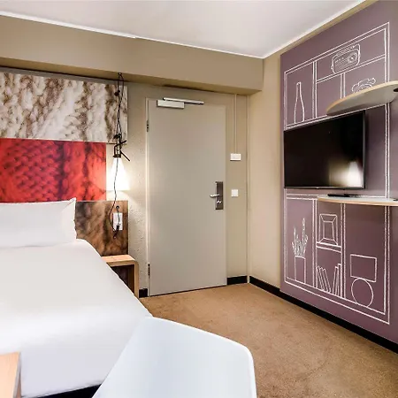 Ibis 3*