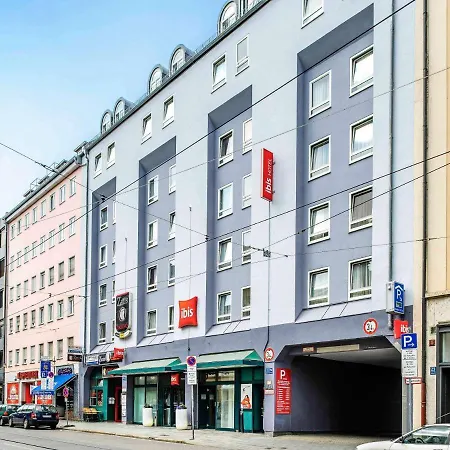 Ibis Hotel 3*