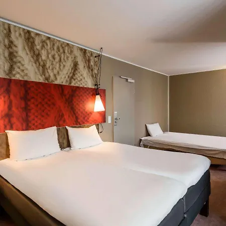 Ibis Hotel 3*