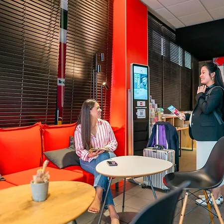 Ibis Hotell