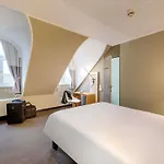 Ibis 3*