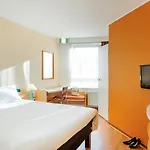 Ibis 3*