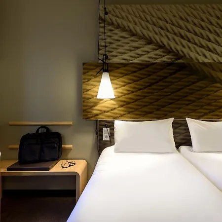 Otel Ibis 3*