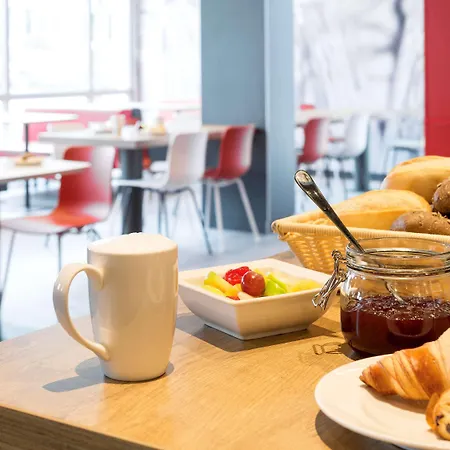 Ibis Hotel 3*