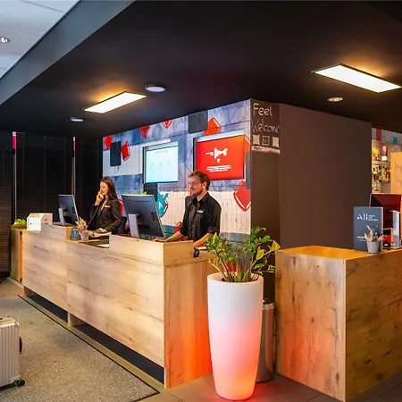 Ibis Отель